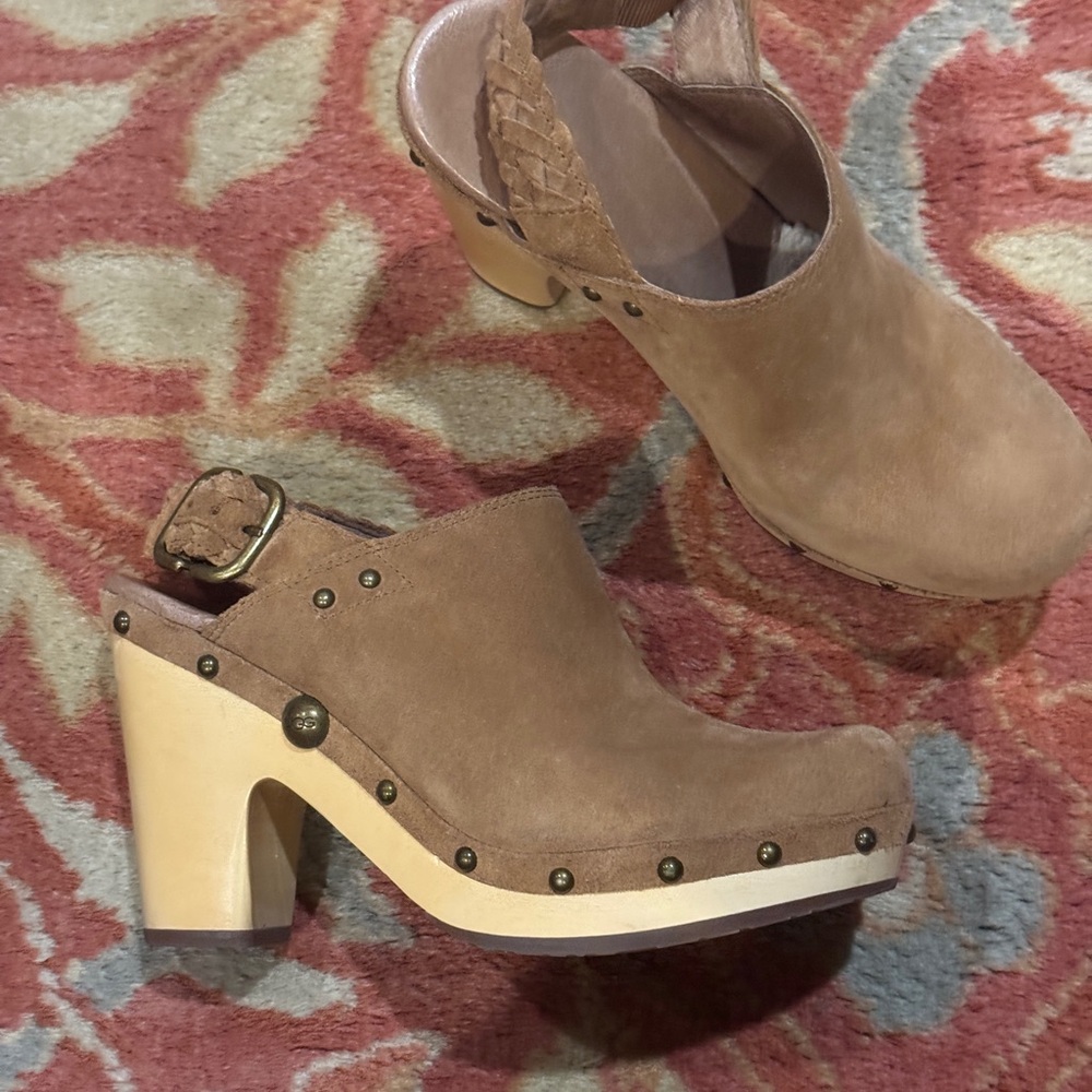 Women's Brown Suede Clogs